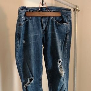 Levi's 513 Boyfriend Jeans
